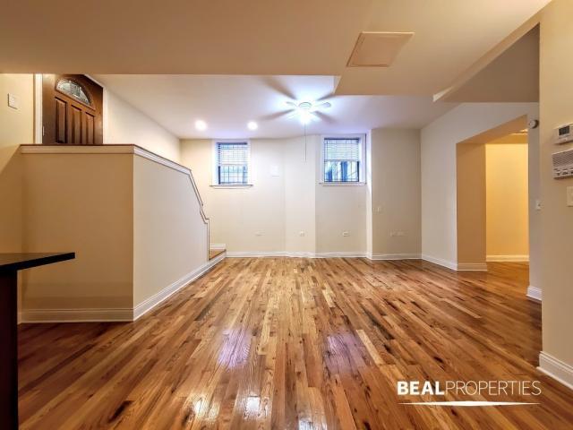 Building Photo - 2 bedroom in CHICAGO IL 60657