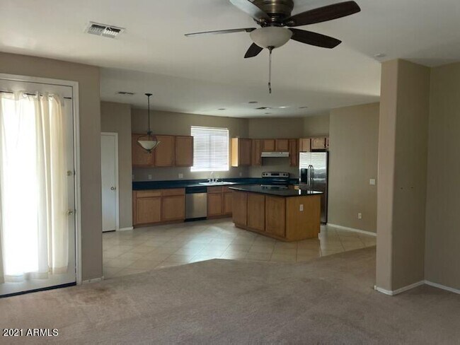 Building Photo - 15463 W Poinsettia Dr