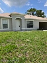 Building Photo - 470 Vin Rose Cir SE