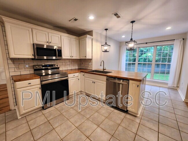 Building Photo - 122 Glen Willow Ct