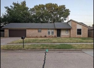 Building Photo - 413 Midland Dr