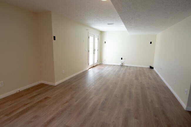 Foto del edificio - Gorgeous 1-Bed Mother-in-Law Unit in Singl...