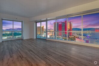 Building Photo - 2700 S Las Vegas Blvd