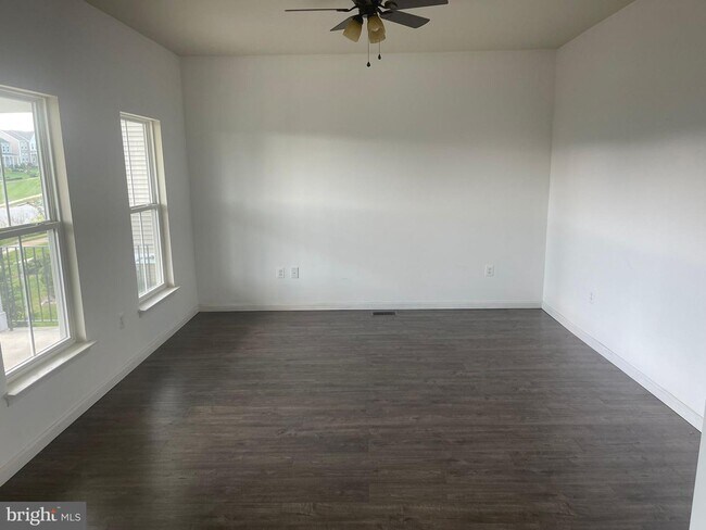 Building Photo - 507 Embrey Mill Rd
