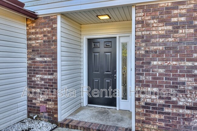 Foto del edificio - 1674 Goshen Rd