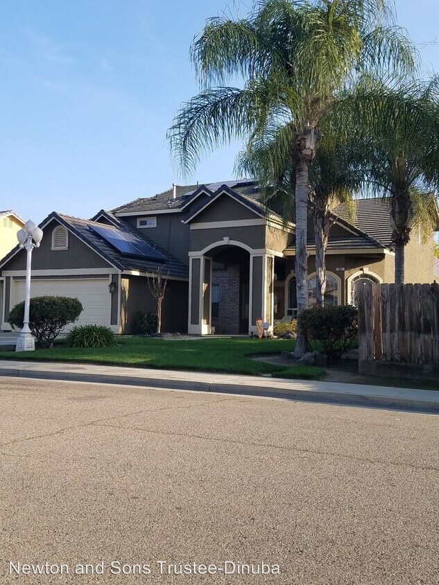 Primary Photo - 4 br, 3 bath House - 994 E. Ramblewood