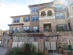 Building Photo - 1310 Calabria St