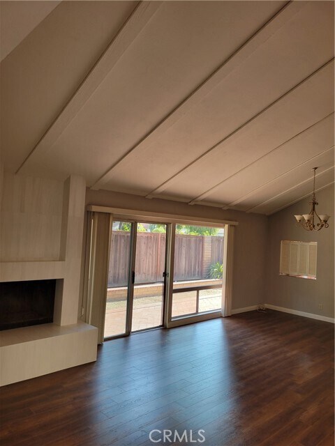Building Photo - 1 Almond Tree Ln