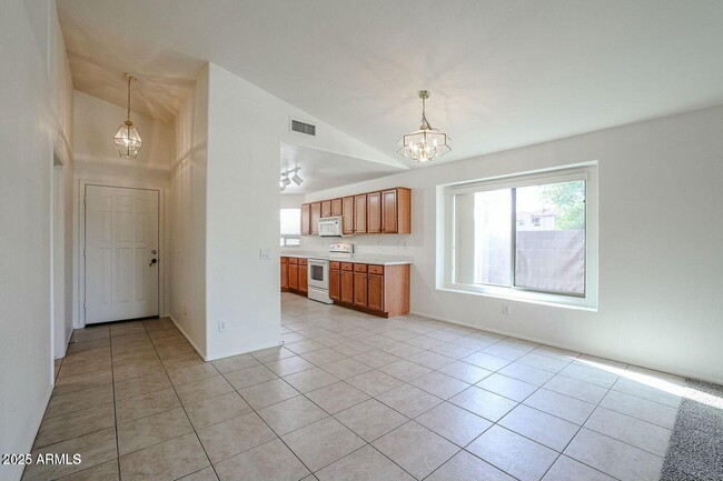 Foto del edificio - 28604 N 21st Ln