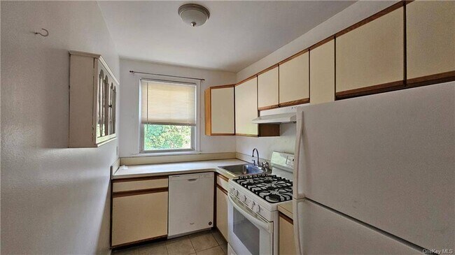 Foto del edificio - 14 Wainwright Ave