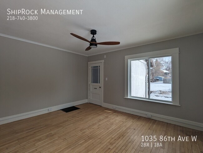 Foto del edificio - 1035 86th Ave W