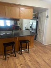 Building Photo - 2703 Walnut Hollow St