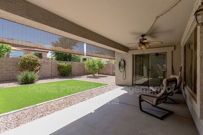 Foto del edificio - 2611 E Ridge Creek Rd