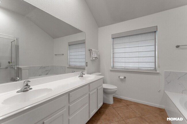 Foto del edificio - Spacious 4BR House in Austin