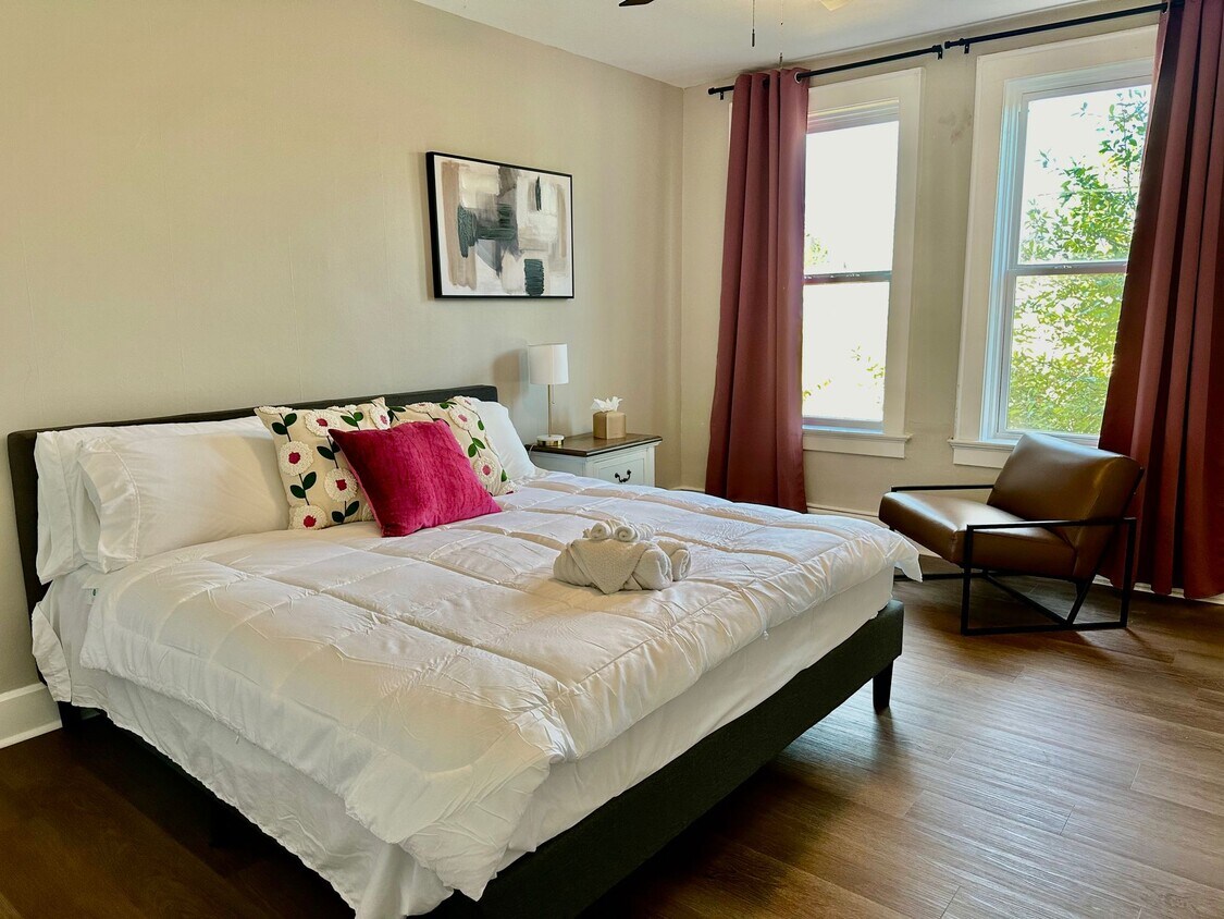 311 NW Martin Luther King Jr Blvd, Evansville, IN 47708 Townhome