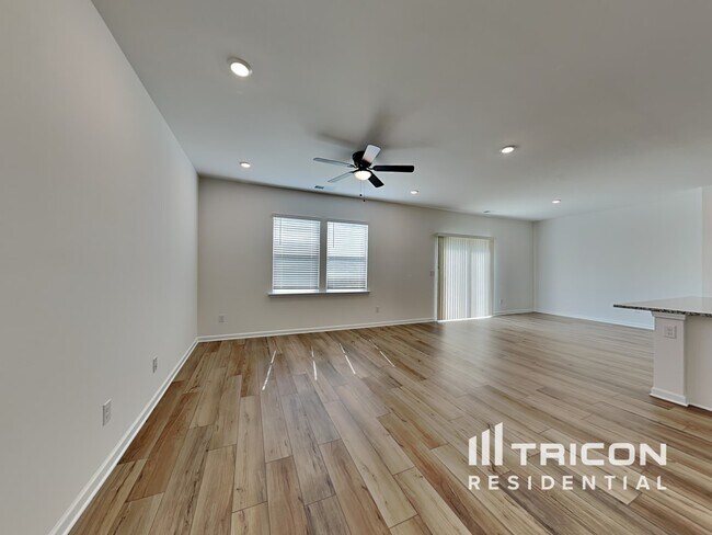 Foto del edificio - 2459 Lennox Rd SE