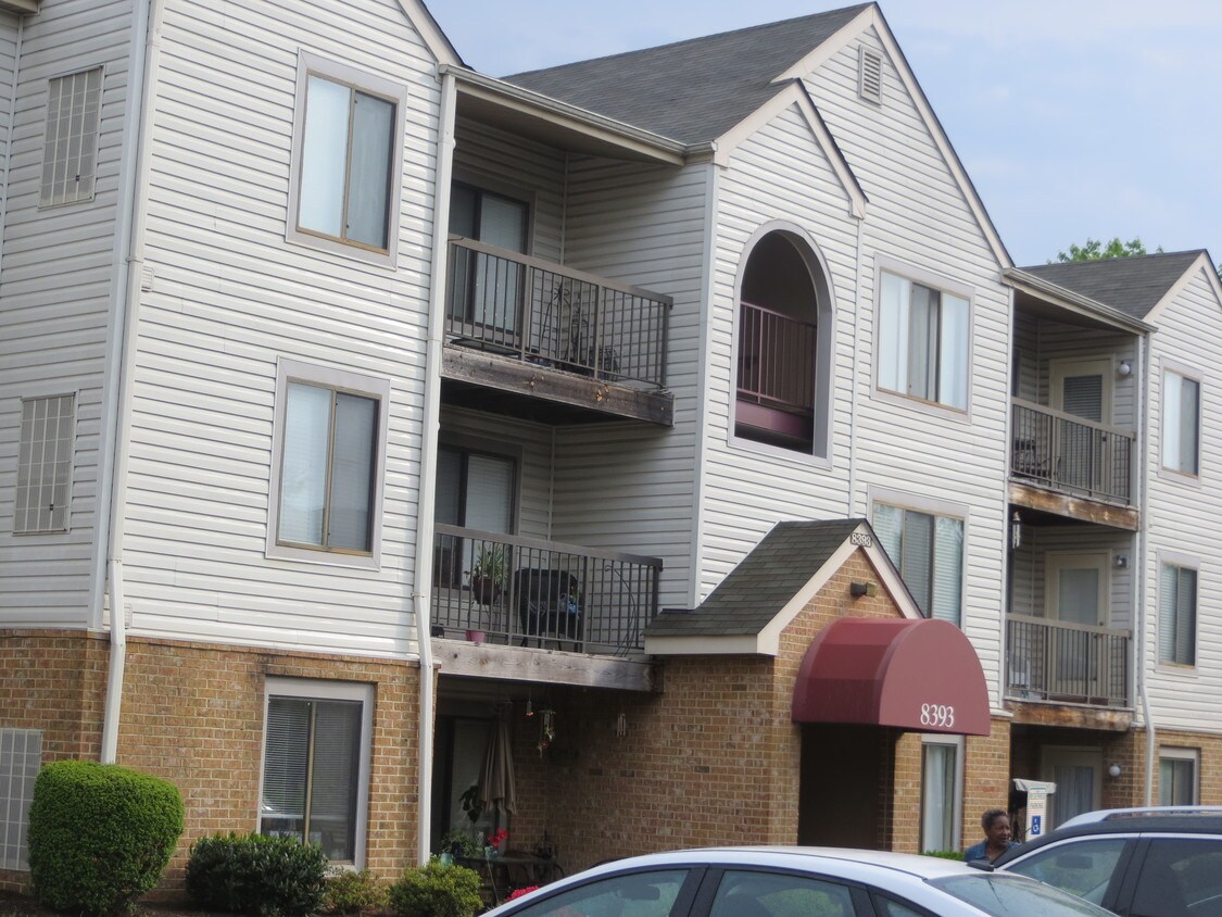 8393 Buttress Ln, Manassas, VA 20110 Condo for Rent in Manassas, VA