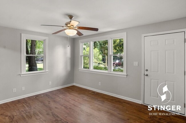 Building Photo - 153 Williams St