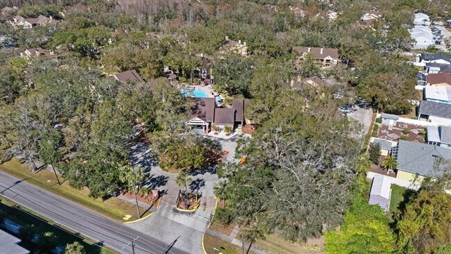 Foto del edificio - 8724 Mallard Reserve Dr