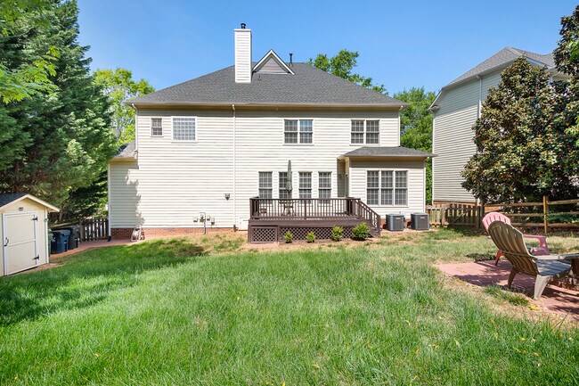 Building Photo - 16028 Hallaton Dr