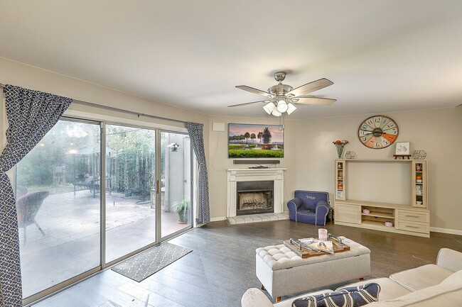 Building Photo - Spacious Home in Beaumont!