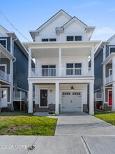 Building Photo - 53 Miller St