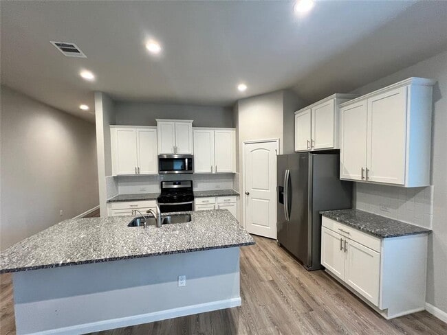 Building Photo - 14223 Volcano Perch Dr