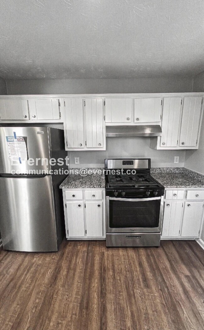 Foto del edificio - Limited Time Special Offer / 3 Bed, 2 Bath Home with Garage / Pet-Friendly / Vouchers Accepted / ...