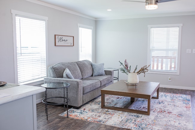 Building Photo - 6105 E McKinney St