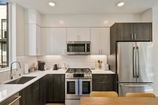 Foto del edificio - 516 Broadway E