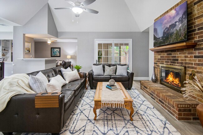 Formal Living - 4215 Arbor Creek Dr