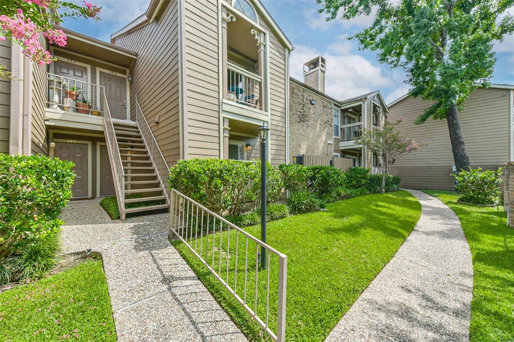 Foto principal - 1860 White Oak Dr