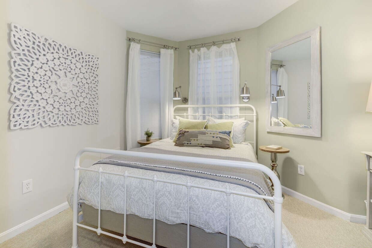 Bedroom 2 - 1719 4th St NW