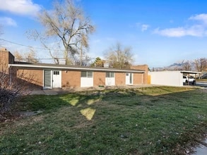 Building Photo - 6876 S 90 E
