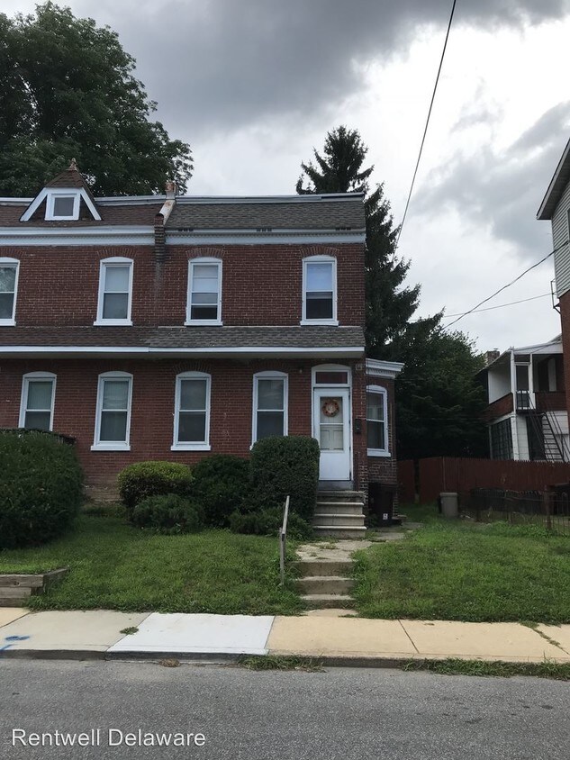 Primary Photo - 2019 N Jefferson St