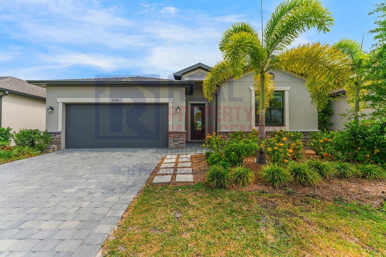 Foto principal - 11160 Balfour St