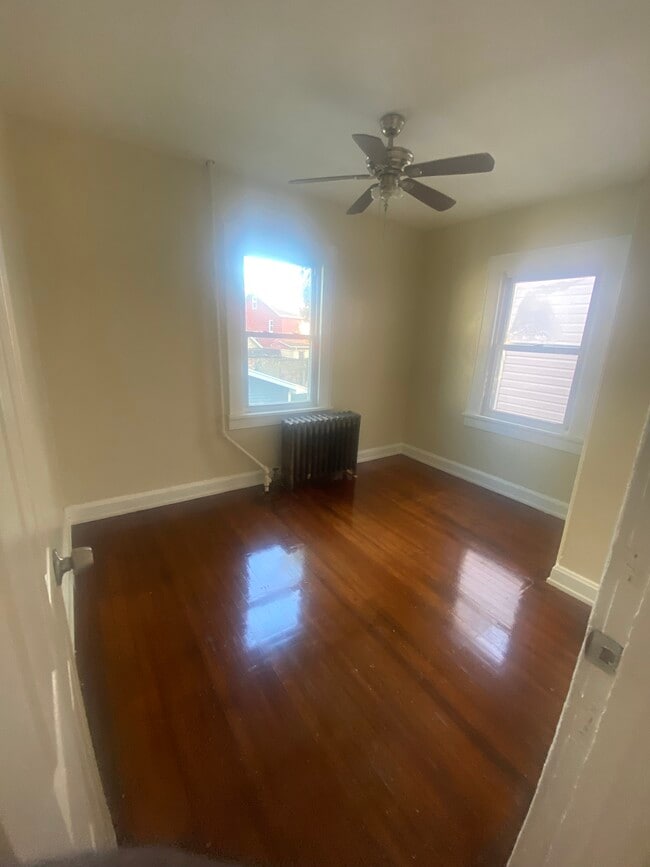 Photo - 309 Sanford Ave House