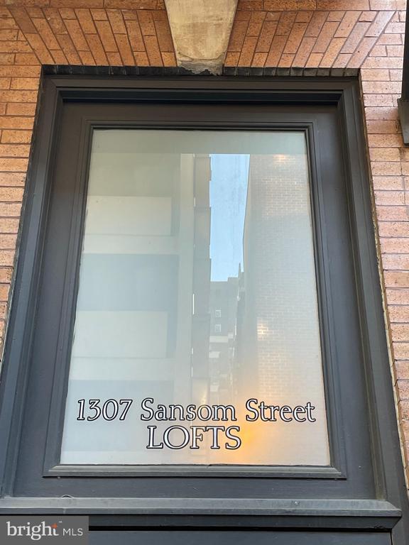 Foto principal - 112 S 13th St