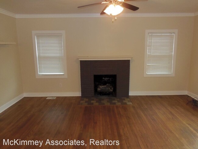 Building Photo - 2 br, 1 bath House - 601 Country Club