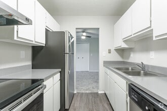 2 BR, 2 BA - St. Clair Premier Level Finishes - The Waverly on the Lake