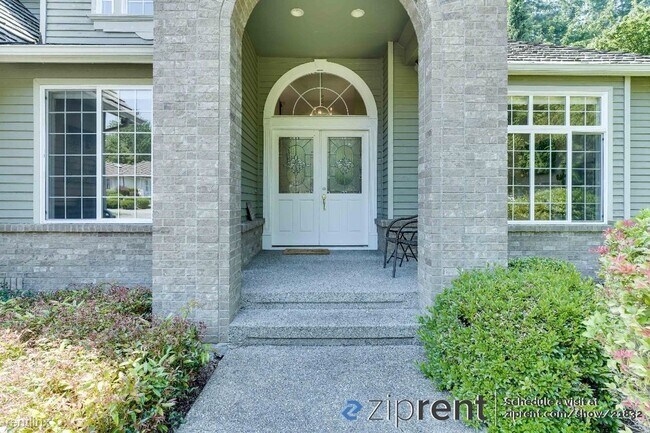 Building Photo - 3 br, 2.5 bath House - 22505 NE 39th Way, ...
