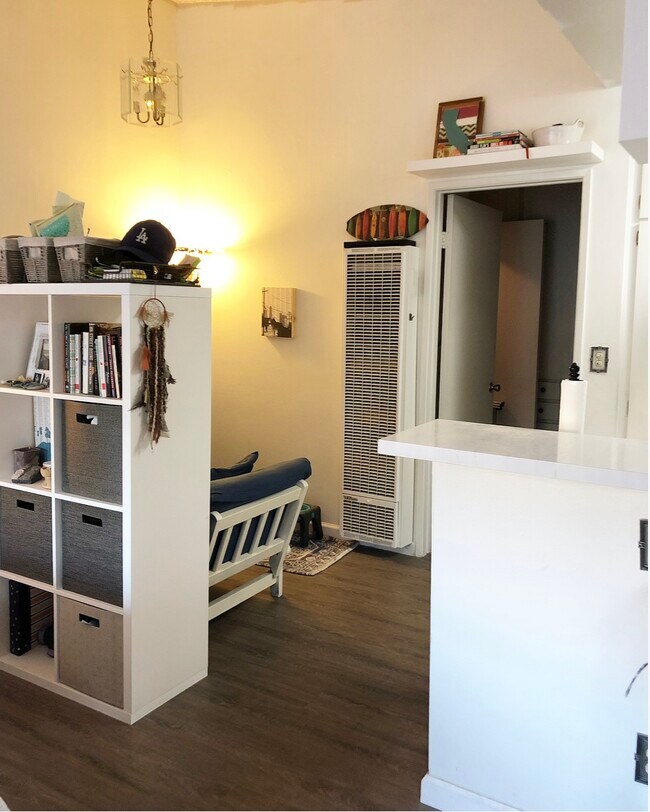 Bright, sunny studio - 816 Coriander Dr