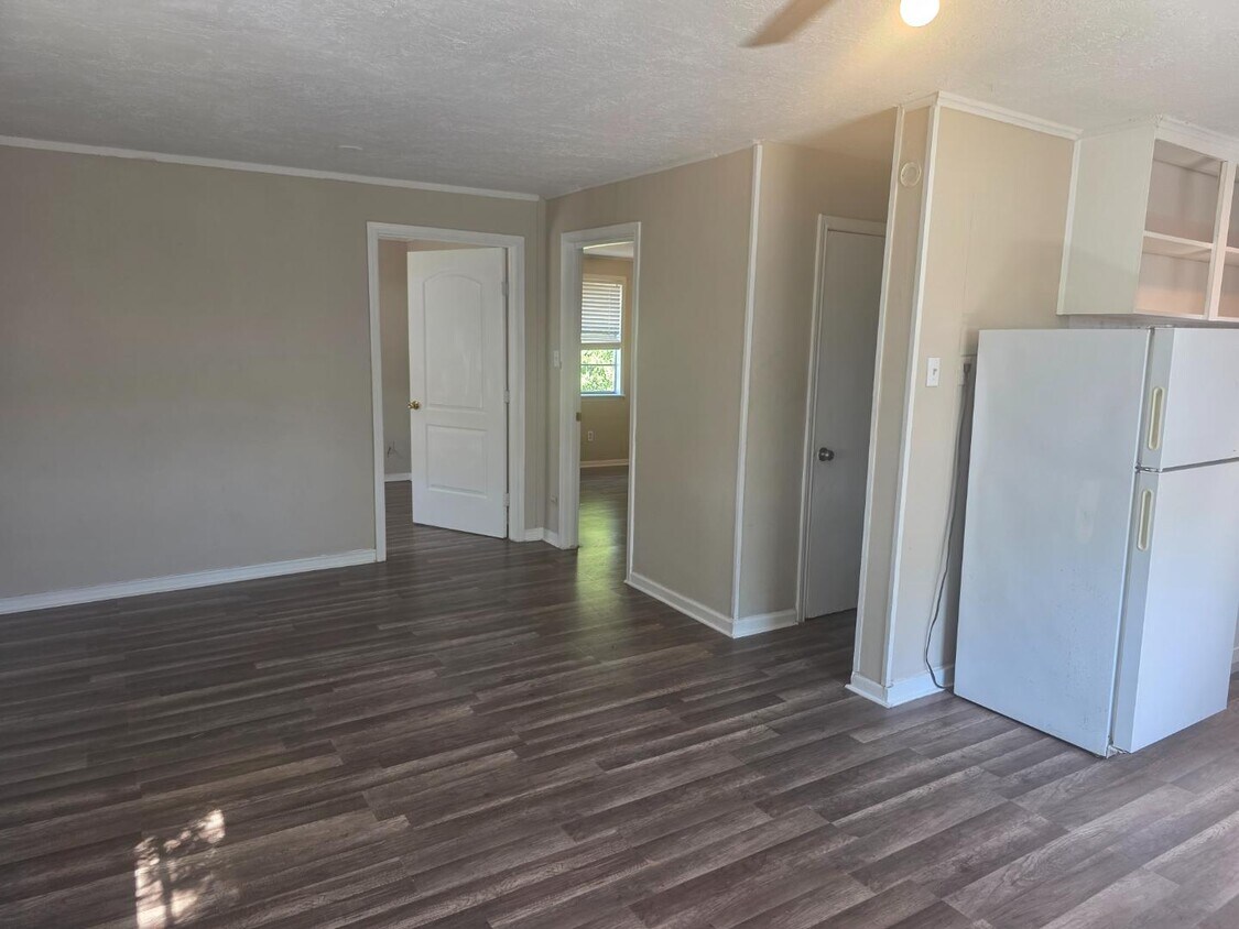 Foto principal - 13433 Topeka St