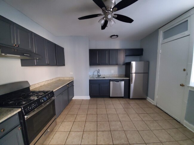 Foto del edificio - 7556 S Eberhart Ave