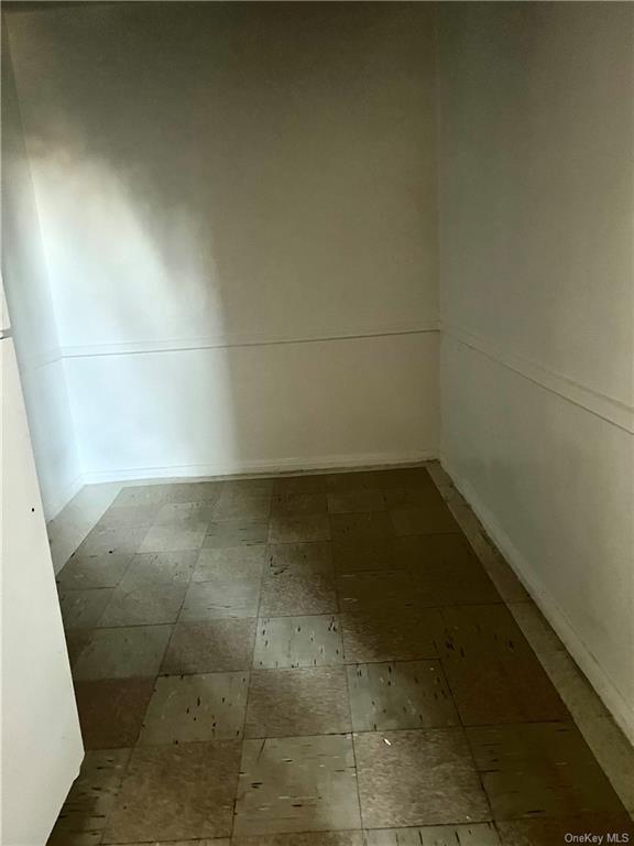 Foto del edificio - 900 Lydig Ave