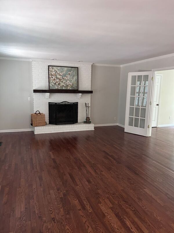 Foto del edificio - 733 Dividing Ridge Dr