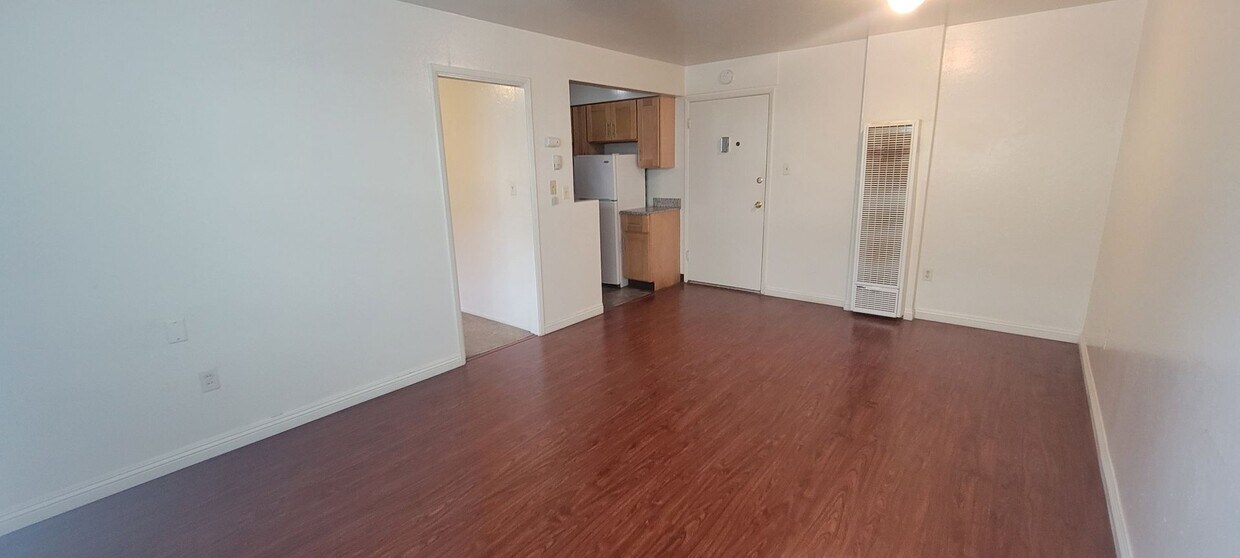 Foto principal - This is a great 1-bdr right in the heart o...