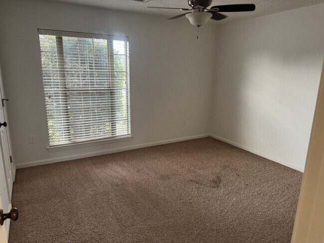 Foto del edificio - 2850 Longbow Ln