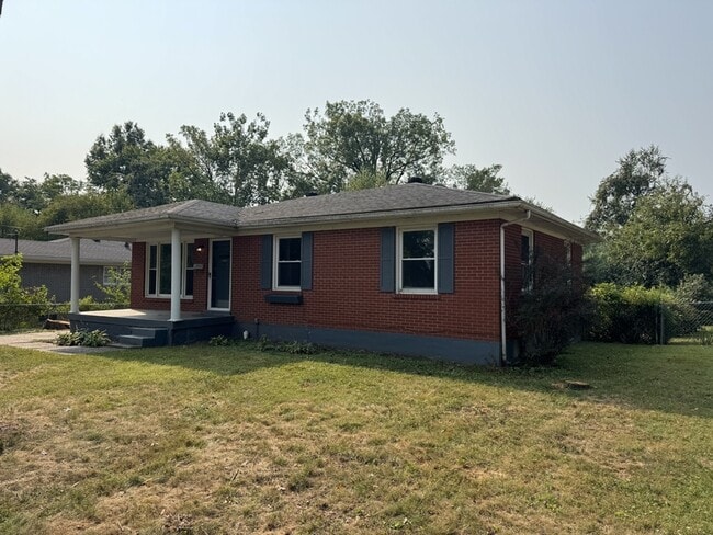 Building Photo - 2538 Veronica Dr