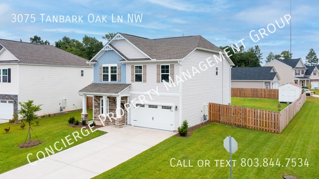 Foto del edificio - 3075 Tanbark Oak Ln NW